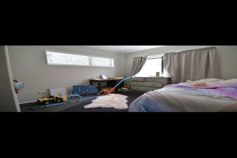 Photo of property in 5 Elliston Crescent, Stanmore Bay, Whangaparaoa, 0932