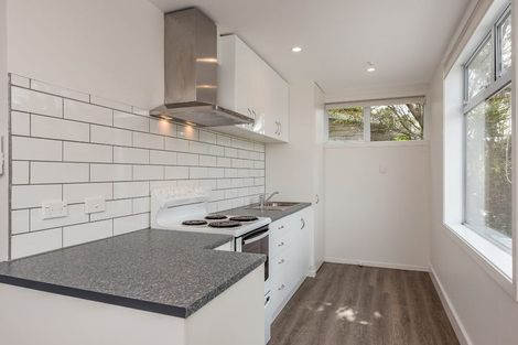 Photo of property in 25f2 Kitchener Terrace, Johnsonville, Wellington, 6037