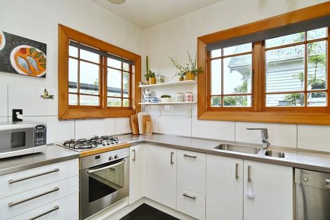 Photo of property in 14 Thornton Street, Mairehau, Christchurch, 8013