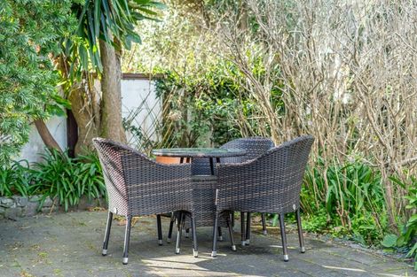 Photo of property in 126 Mana Esplanade, Paremata, Porirua, 5026