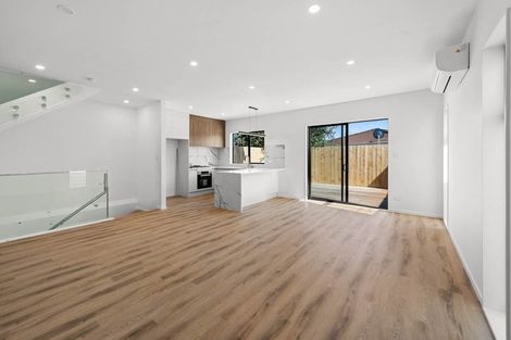 Photo of property in 25 Jandell Crescent, Bucklands Beach, Auckland, 2014