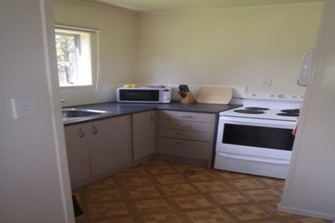 Photo of property in 99 Kemp Road, Massey, Auckland, 0614