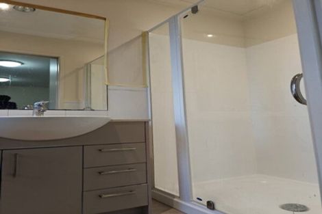 Photo of property in 36 Greenbough Lane, Greenhithe, Auckland, 0632