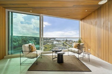 Photo of property in 3/258 Lake Road, Hauraki, Auckland, 0622