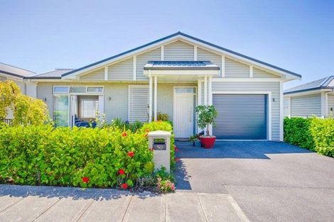 Photo of property in 50 Landmark Terrace, Orewa, 0931