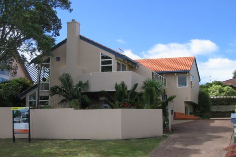 Photo of property in 2/45 Seaview Road, Glenfield, Auckland, 0629