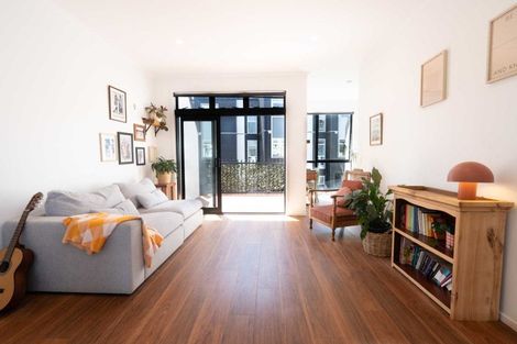 Photo of property in 12 Mayfly Lane, Hobsonville, Auckland, 0616