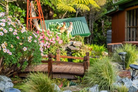 Photo of property in 108 Avro Road, Blue Mountains, Upper Hutt, 5371