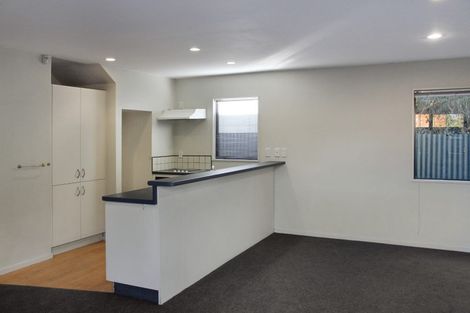 Photo of property in 72 Mandeville Street, Riccarton, Christchurch, 8011