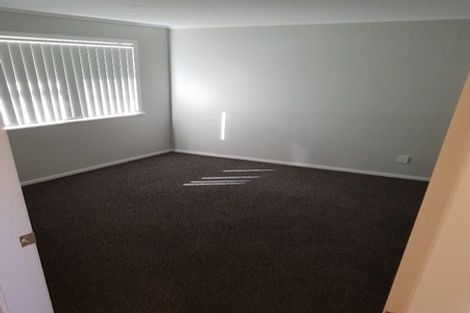 Photo of property in 25 Holland Street, Pukekohe, 2120