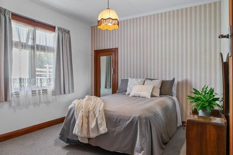 Photo of property in 19 Princes Street, Levin, 5510