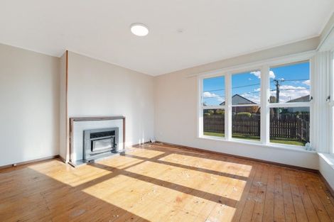 Photo of property in 32 Carisbrooke Street, Aranui, Christchurch, 8061
