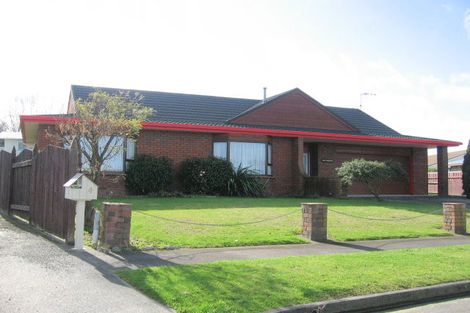 Photo of property in 3 Calder Place, Feilding, 4702