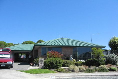 Photo of property in 21 Duffy Place, Stoke, Nelson, 7011