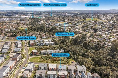Photo of property in 10 Waimoana Close, Massey, Auckland, 0614