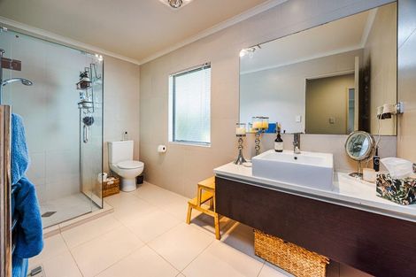 Photo of property in 24 Corsica Way, Karaka, Papakura, 2113