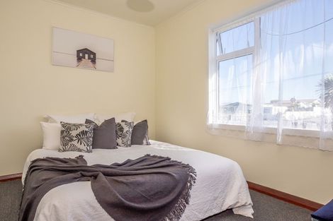 Photo of property in 19 Russell Street, Westport, 7825