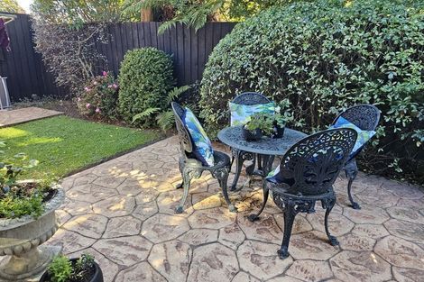 Photo of property in 2 Clinton Lane, Woolston, Christchurch, 8062