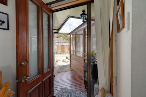 Photo of property in 9f2 Mules Street, Stoke, Nelson, 7011