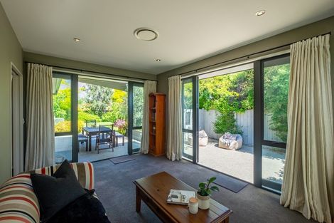 Photo of property in 128 Kings Drive, Wanaka, 9305