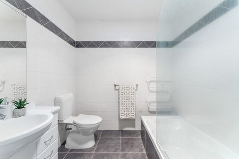 Photo of property in 1/25 Rita Street, Mount Maunganui, 3116