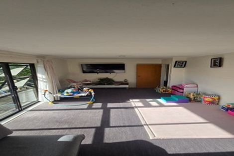 Photo of property in 6 Ruth Grove, Karori, Wellington, 6012