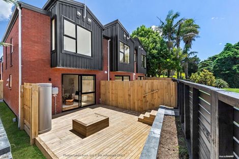 Photo of property in 24 Carnoustie Drive, Wattle Downs, Auckland, 2103
