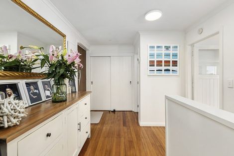 Photo of property in 14 Corlett Road, Plimmerton, Porirua, 5026