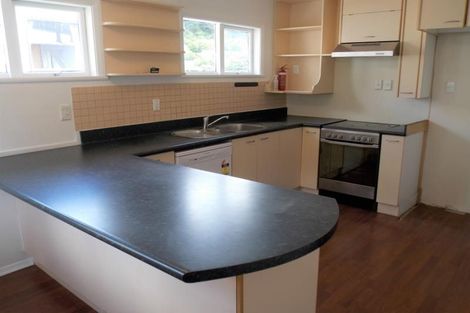 Photo of property in 142 Parkvale Road, Karori, Wellington, 6012