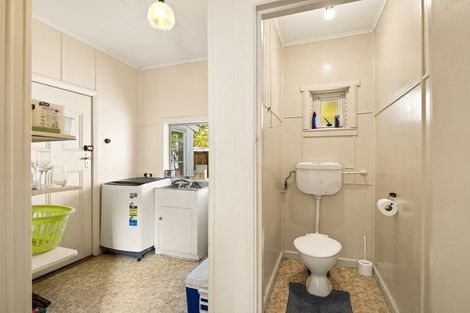 Photo of property in 2 Warburton Street, Karoro, Greymouth, 7805
