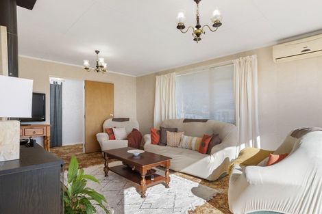 Photo of property in 14 Rangataua Street, Welcome Bay, Tauranga, 3112