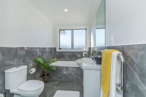 Photo of property in 87a Tiro Tiro Road, Levin, 5510