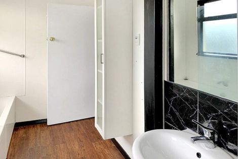 Photo of property in 22 York Street, Levin, 5510