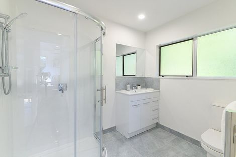 Photo of property in 10/40 Radiata Lane, Chatswood, Auckland, 0626
