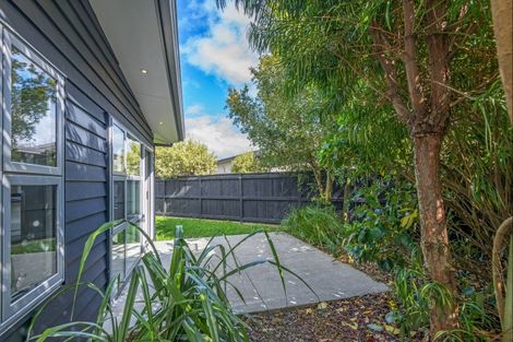 Photo of property in 120 Heretaunga Street, Palmerston North, 4414