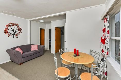 Photo of property in 5b Nea Place, Hillcrest, Auckland, 0627