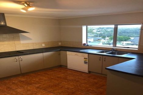Photo of property in 16 Exotic Place, Massey, Auckland, 0614