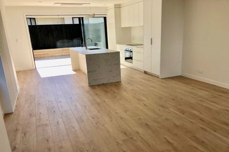 Photo of property in 16c Hamurana Place, Te Atatu Peninsula, Auckland, 0610