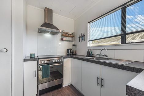 Photo of property in 2/42a Songer Street, Stoke, Nelson, 7011