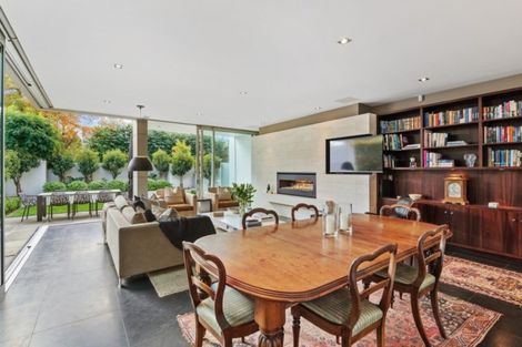 Photo of property in 26 Peacock Street, Christchurch Central, Christchurch, 8013