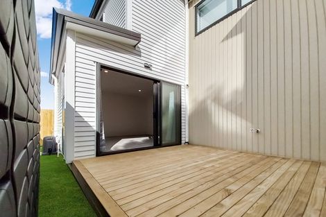 Photo of property in 15/116 Colwill Road, Massey, Auckland, 0614