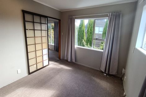 Photo of property in 13a Kingsbridge Place, Newlands, Wellington, 6037