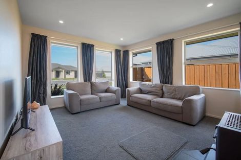 Photo of property in 19 Ridgeway Avenue, Rolleston, 7615