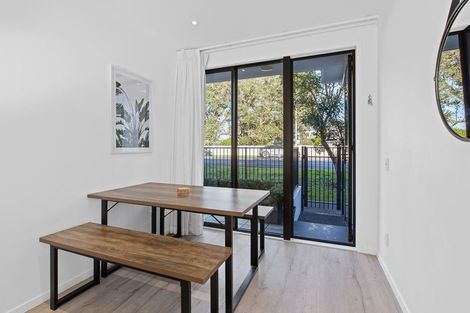 Photo of property in 4/445 Hibiscus Coast Highway, Orewa, 0931