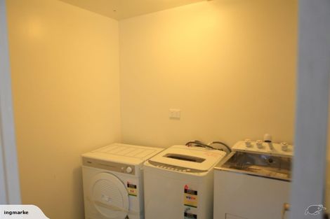 Photo of property in 12 Kopiko Way, Brooklyn, Wellington, 6021