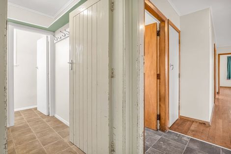 Photo of property in 55 Wilson Street, Waverley, 4510