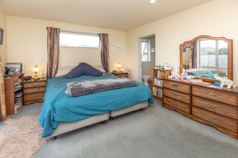 Photo of property in 24 Rochester Crescent, Rolleston, 7614