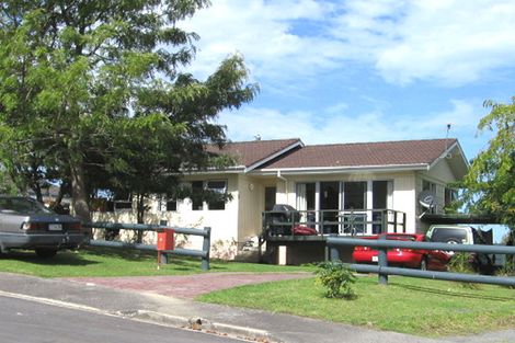 Photo of property in 4 Jarrah Place, Massey, Auckland, 0614