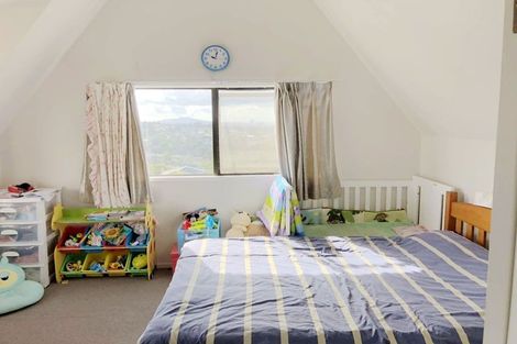 Photo of property in 2/92 Manuka Road, Glenfield, Auckland, 0629