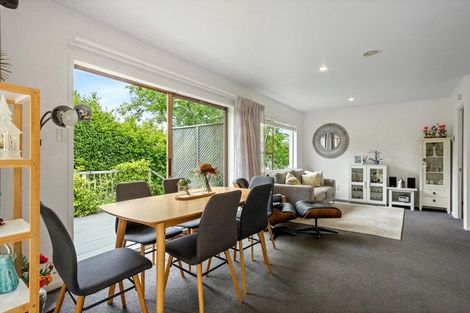 Photo of property in 2/43 Seaton Road, Murrays Bay, Auckland, 0630
